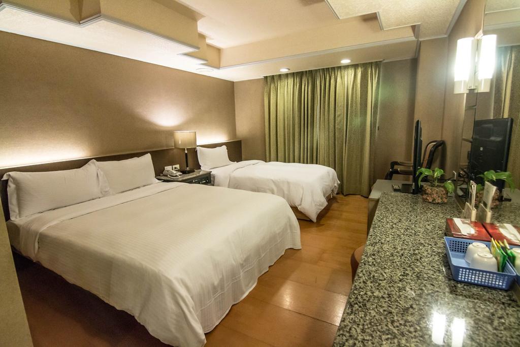 Katherine Plaza Hotel Kaohsiung Exterior photo