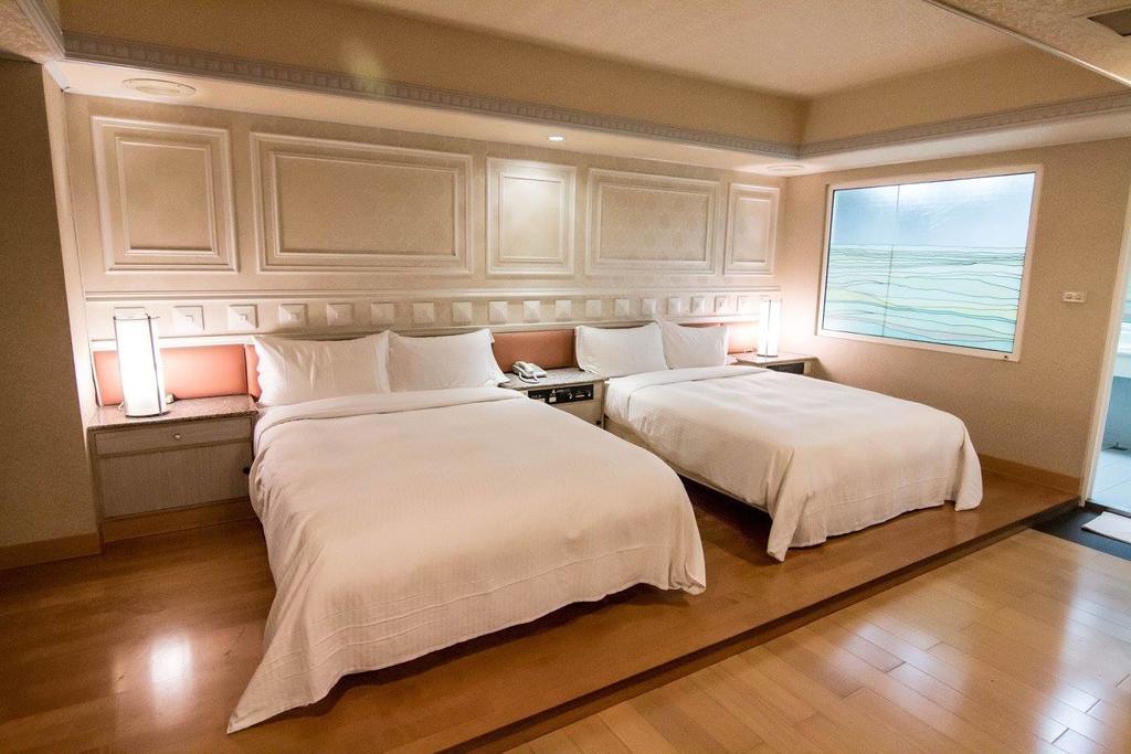 Katherine Plaza Hotel Kaohsiung Exterior photo